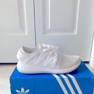Women’s Adidas Tubular Viral Shoes